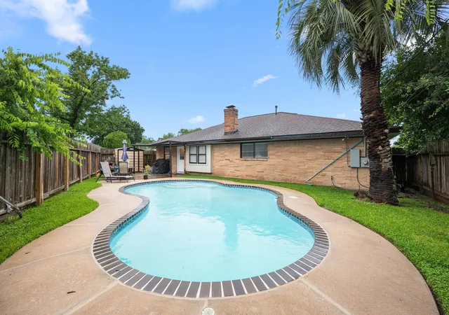 Photo 1 of Single family home for sale at 8215 Braes River Dr, Houston, TX 77074 | MLS# 48807335 | Listing updated on 2026-09-05