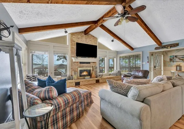 2nd image of 115 Harbor Addition Dr, Livingston, TX 77351 | MLS# 8611625