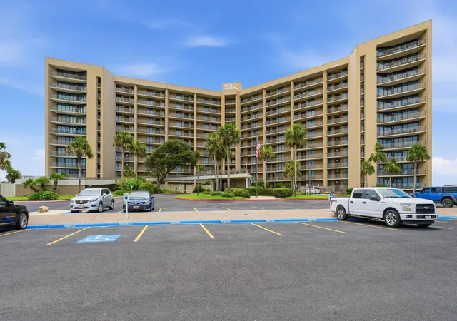 Photo 4 of Condo for sale at 6649 Seacomber Dr #502, Port Aransas, TX 78373 | MLS# 26057910 | Listing updated on 2026-08-25