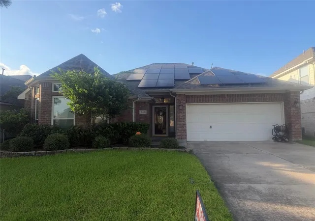 Photo 1 of Single family home for sale at 910 Allisa St, Stafford, TX 77477 | MLS# 95733367 | Listing updated on 2026-09-05