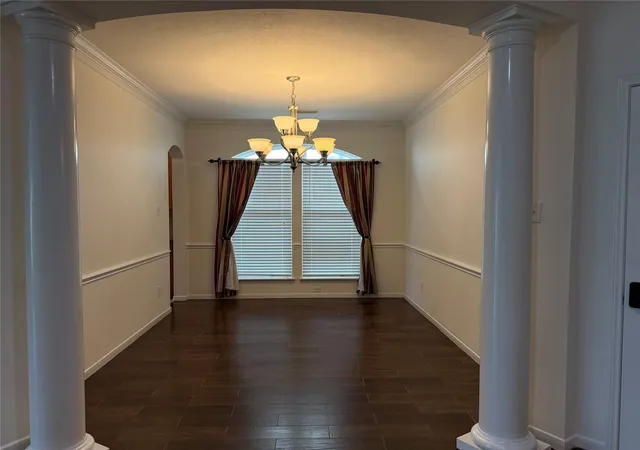 Photo 3 of Single family home for sale at 910 Allisa St, Stafford, TX 77477 | MLS# 95733367 | Listing updated on 2026-09-05