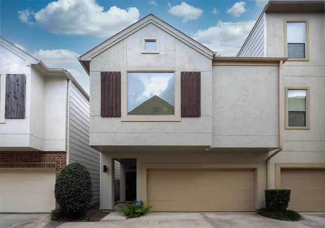 1st image of 3848 Center St, Houston, TX 77007 | MLS# 79629524