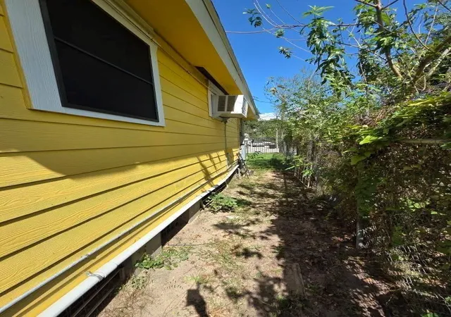 Photo 3 of Single family home for sale at 5418 Parker Rd, Houston, TX 77016 | MLS# 13332740 | Listing updated on 2026-07-14