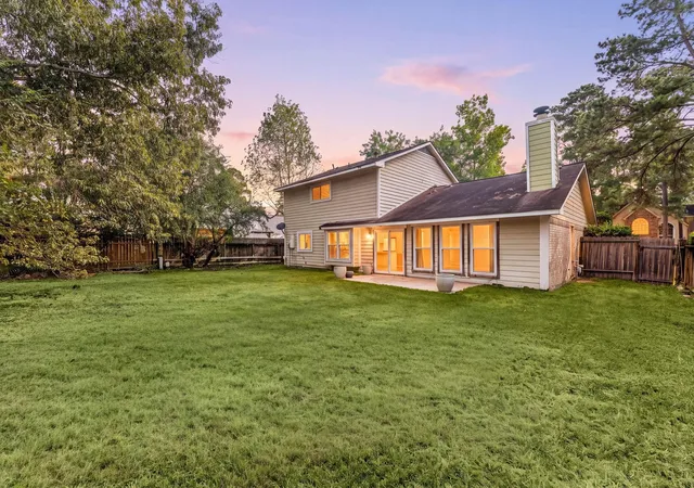 Photo 2 of Single family home for sale at 5331 Village Springs Dr, Houston, TX 77339 | MLS# 85783796 | Listing updated on 2026-09-05