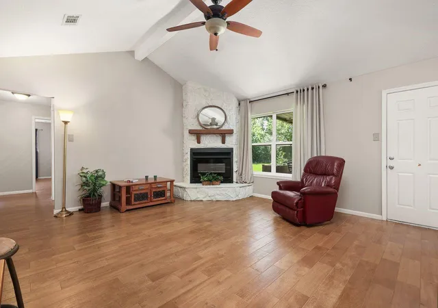 3rd image of 1510 Atlanta St, Deer Park, TX 77536 | MLS# 66432770