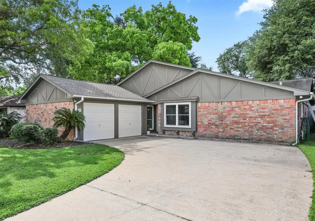3rd image of 1406 New Orleans St, Deer Park, TX 77536 | MLS# 94469226