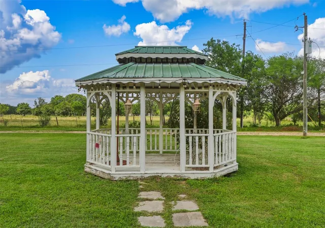 3rd image of 2325 Skrivanek Rd, San Felipe, TX 77474 | MLS# 72599277