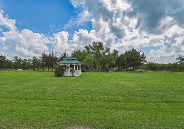 4th image of 2325 Skrivanek Rd, San Felipe, TX 77474 | MLS# 72599277