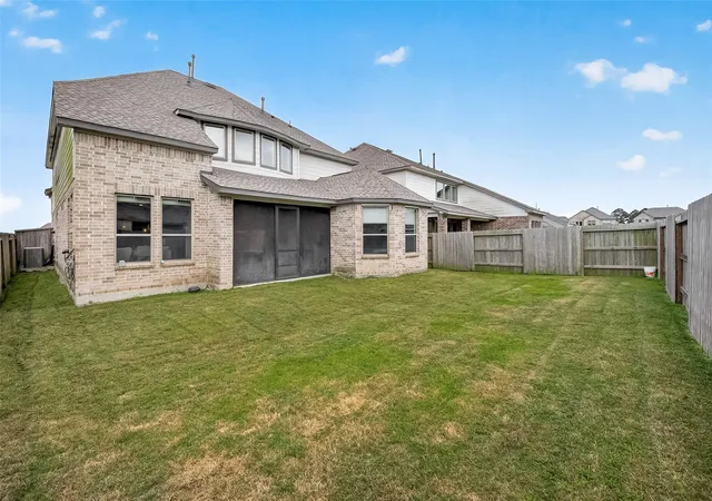 31st image of 2225 Bellano Bay Dr, La Marque, TX 77568 | MLS# 94734586