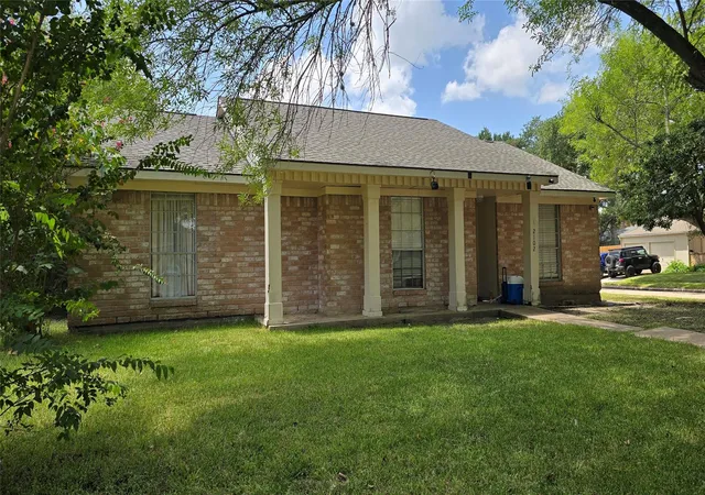 1st image of 2102 Round Lake Dr, Houston, TX 77077 | MLS# 98760288