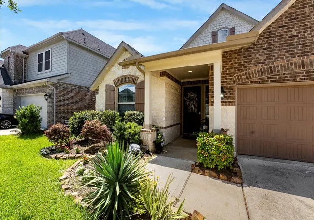 Homes for sale in La Porte, TX | 419 Barrios Bay Ln, La Porte, TX 77571 | MLS# 35724529
