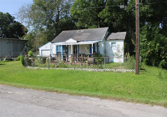 2nd image of 4402 3rd St, Bacliff, TX 77518 | MLS# 27685175