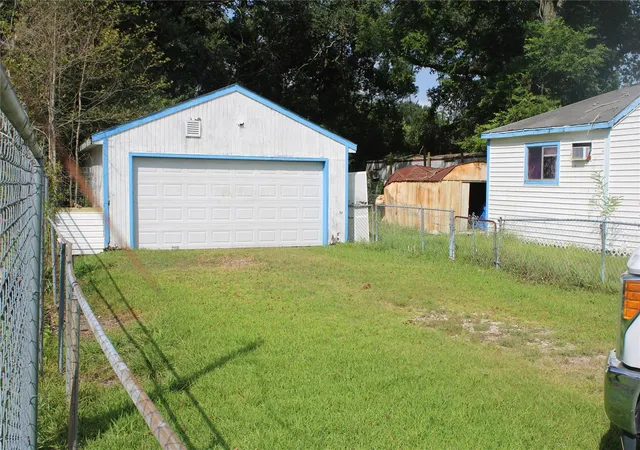 3rd image of 4402 3Rd St, Bacliff, TX 77518 | MLS# 27685175