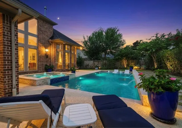 Photo 4 of Single family home for sale at 27526 Llano Meadows Ln, Fulshear, TX 77441 | MLS# 65629333 | Listing updated on 2026-09-19