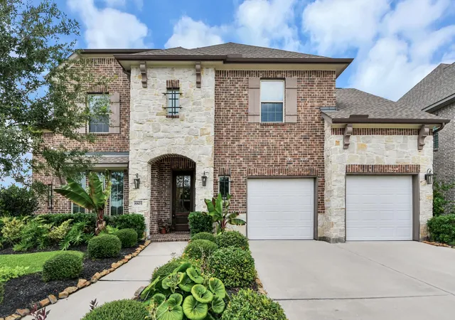 1st image of 8803 Autumn Pine Dr, Missouri City, TX 77459 | MLS# 84136075