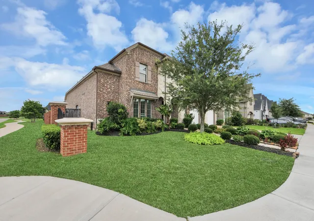 4th image of 8803 Autumn Pine Dr, Missouri City, TX 77459 | MLS# 84136075