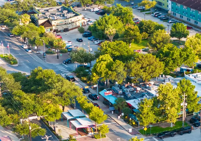 3rd image of 411 N Live Oak St, Houston, TX 77003 | MLS# 40433014