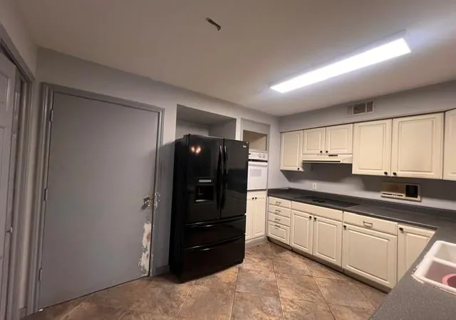 2nd image of 6304 S Rice Ave, Bellaire, TX 77401 | MLS# 84535197
