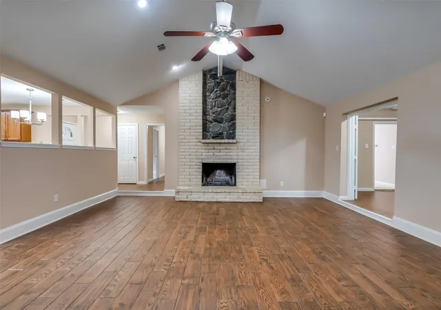 Photo 4 of Single family home for sale at 1418 Barrowgate Dr, Sugar Land, TX 77498 | MLS# 47784254 | Listing updated on 2026-08-09