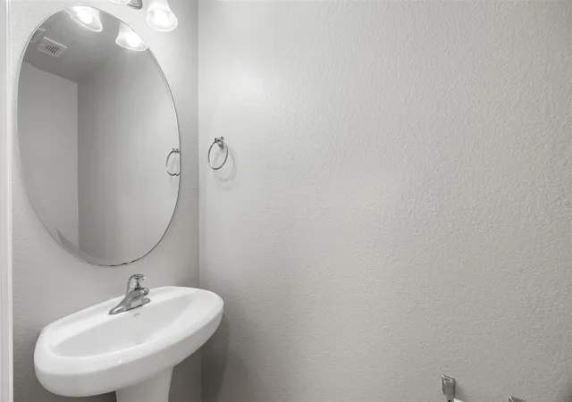 Photo 4 of Sale Pending at 4703 Orchard Garden Way, Houston, TX 77066 | MLS# 88466013 | Listing updated on 2026-08-20