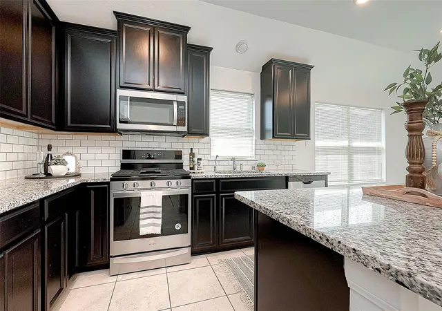 Photo 4 of Single family home for sale at 11223 Victoria Holw Tr, Richmond, TX 77406 | MLS# 82117377 | Listing updated on 2026-09-20