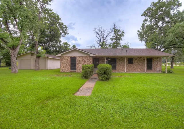 Homes for sale in Trinity, TX | 493 Lawrence Rd, Trinity, TX 75862 | MLS# 95878462