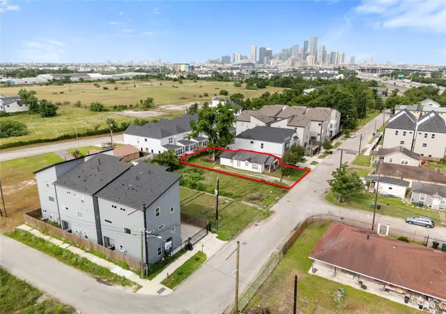 1st image of 4110 Buck St St, Houston, TX 77020 | MLS# 43909402
