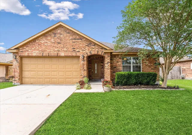 1st image of 407 Corydon Dr, Huffman, TX 77336 | MLS# 54585519