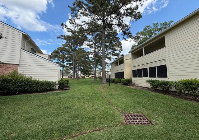 Photo 3 of Condo for sale at 14555 Wunderlich Dr #2602, Houston, TX 77069 | MLS# 34464011 | Listing updated on 2026-05-19
