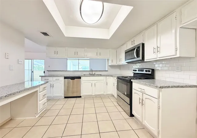 Photo 4 of Condo for sale at 14555 Wunderlich Dr #2602, Houston, TX 77069 | MLS# 34464011 | Listing updated on 2026-05-19