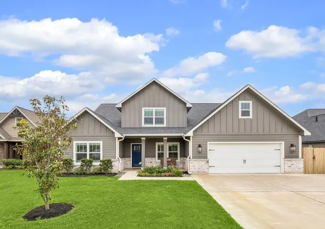 1st image of 111 Creekside Lane, Lake Jackson, TX 77566 | MLS# 39124818