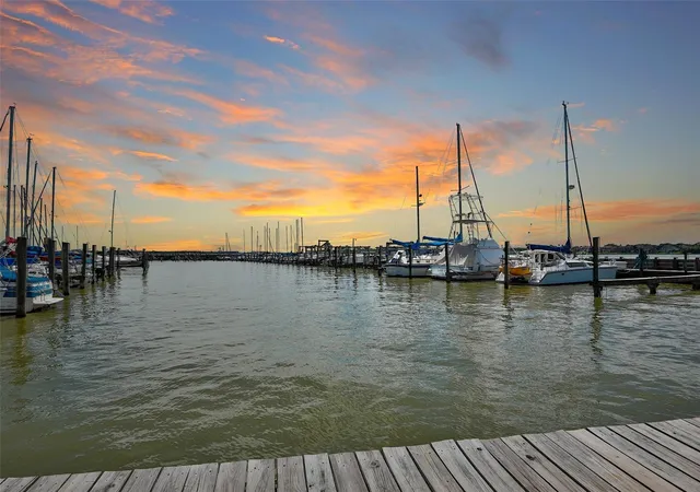 Photo 3 of Townhouse for sale at 18240 Lakeside Ln, Houston, TX 77058 | MLS# 32929601 | Listing updated on 2026-08-22