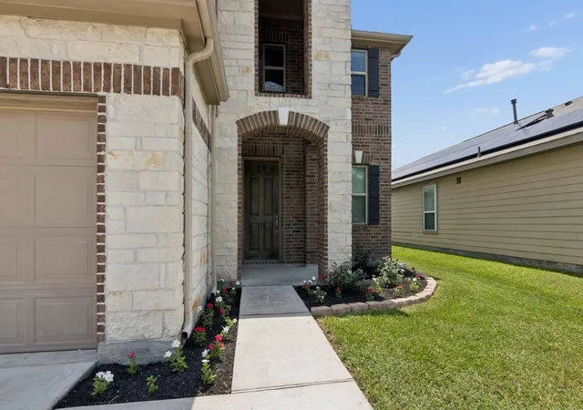 Photo 3 of Single family home for sale at 14315 Persimmon Woods Dr, Houston, TX 77068 | MLS# 61245731 | Listing updated on 2026-09-02