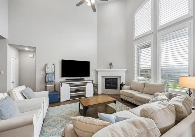 Photo 4 of Sale Pending at 23307 Brookdale Bay Ln, Katy, TX 77493 | MLS# 53697869 | Listing updated on 2026-09-11