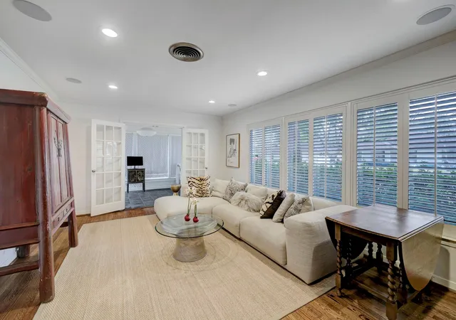 3rd image of 3422 Norris Dr, Houston, TX 77025 | MLS# 86027673