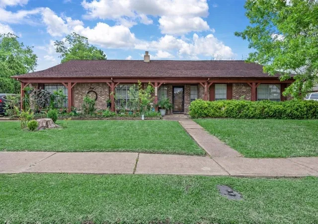 1st image of 13909 Plantation Valley Dr, Houston, TX 77083 | MLS# 18872067