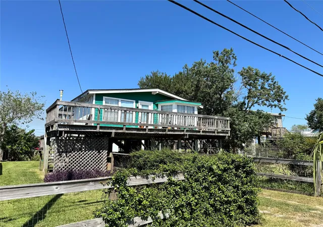 2nd image of 1620 Dick Bay Dr, Dickinson, TX 77539 | MLS# 49833689