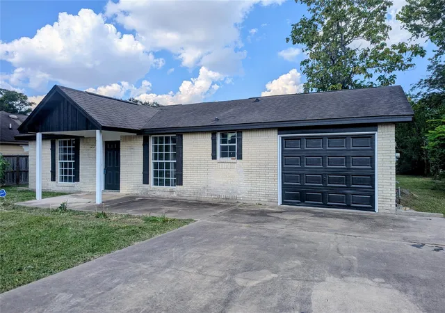 Single family home for sale at 12727 Zavalla St, Houston, TX 77085 | MLS# 50746957