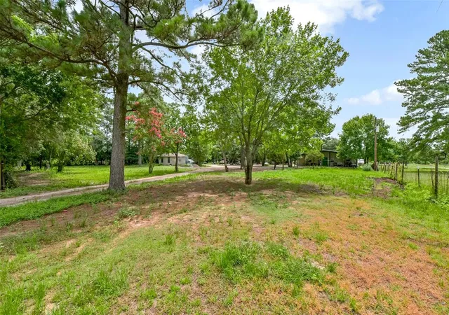 Photo 3 of Single family home for sale at 19757 Dorris Dr, Magnolia, TX 77355 | MLS# 84568666 | Listing updated on 2026-09-17