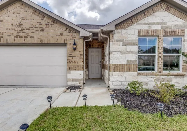 Photo 1 of Single family home for sale at 1318 Cascade Hills Dr, Rosharon, TX 77583 | MLS# 59421442 | Listing updated on 2026-08-18