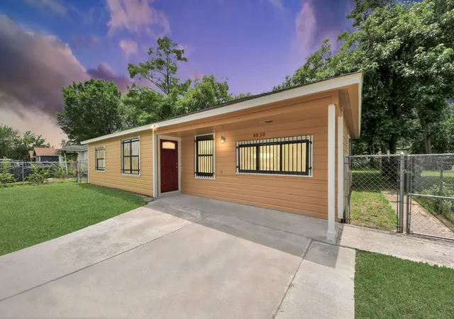 2nd image of 8830 Laura Koppe Rd, Houston, TX 77078 | MLS# 96031883