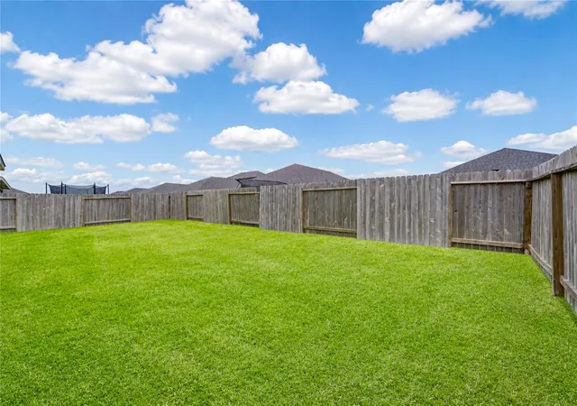 30th image of 1511 Crete Island Wy, Rosharon, TX 77583 | MLS# 72053379