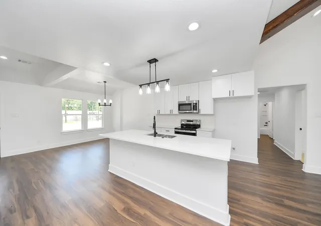 Photo 3 of Single family home for sale at 724 Rd 3371a, Cleveland, TX 77327 | MLS# 78421630 | Listing updated on 2026-08-04