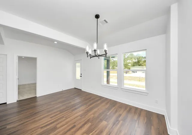 Photo 3 of Single family home for sale at 724 Rd 3371a, Cleveland, TX 77327 | MLS# 78421630 | Listing updated on 2026-08-04