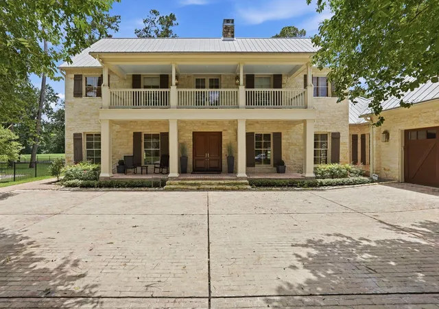 Photo 3 of Single family home for sale at 6007 Bermuda Dunes Dr, Houston, TX 77069 | MLS# 65433639 | Listing updated on 2026-09-20