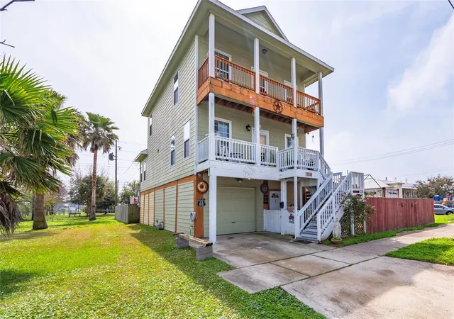 Photo 1 of Single family home for sale at 2723 Postoffice, Galveston, TX 77550 | MLS# 84567384 | Listing updated on 2026-08-08