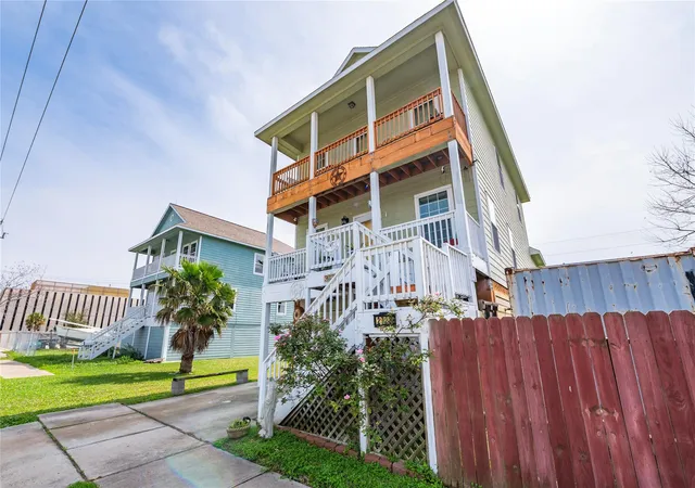 Photo 2 of Single family home for sale at 2723 Postoffice, Galveston, TX 77550 | MLS# 84567384 | Listing updated on 2026-08-08