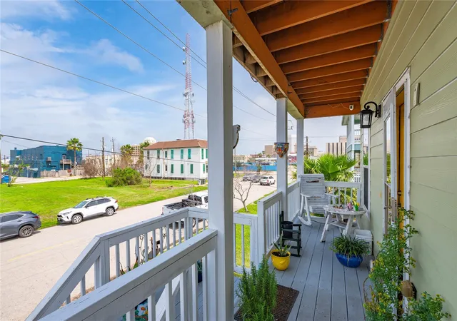 Photo 4 of Single family home for sale at 2723 Postoffice, Galveston, TX 77550 | MLS# 84567384 | Listing updated on 2026-08-08