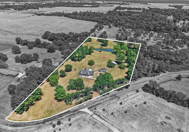 2nd image of 1253 Meadowview St, Crockett, TX 75835 | MLS# 70446317