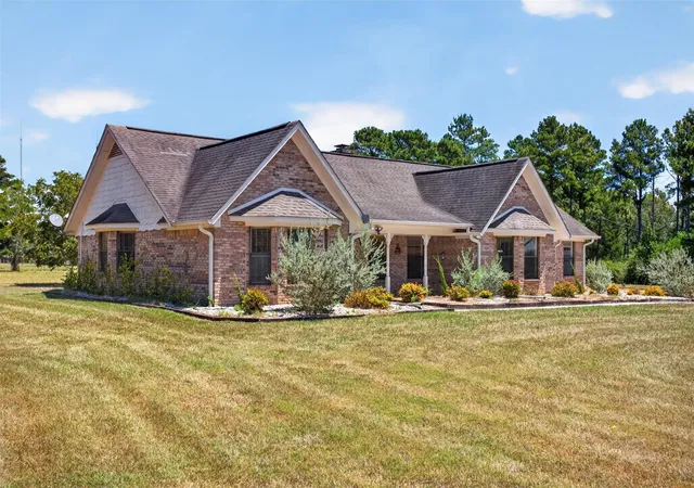 5th image of 1253 Meadowview St, Crockett, TX 75835 | MLS# 70446317